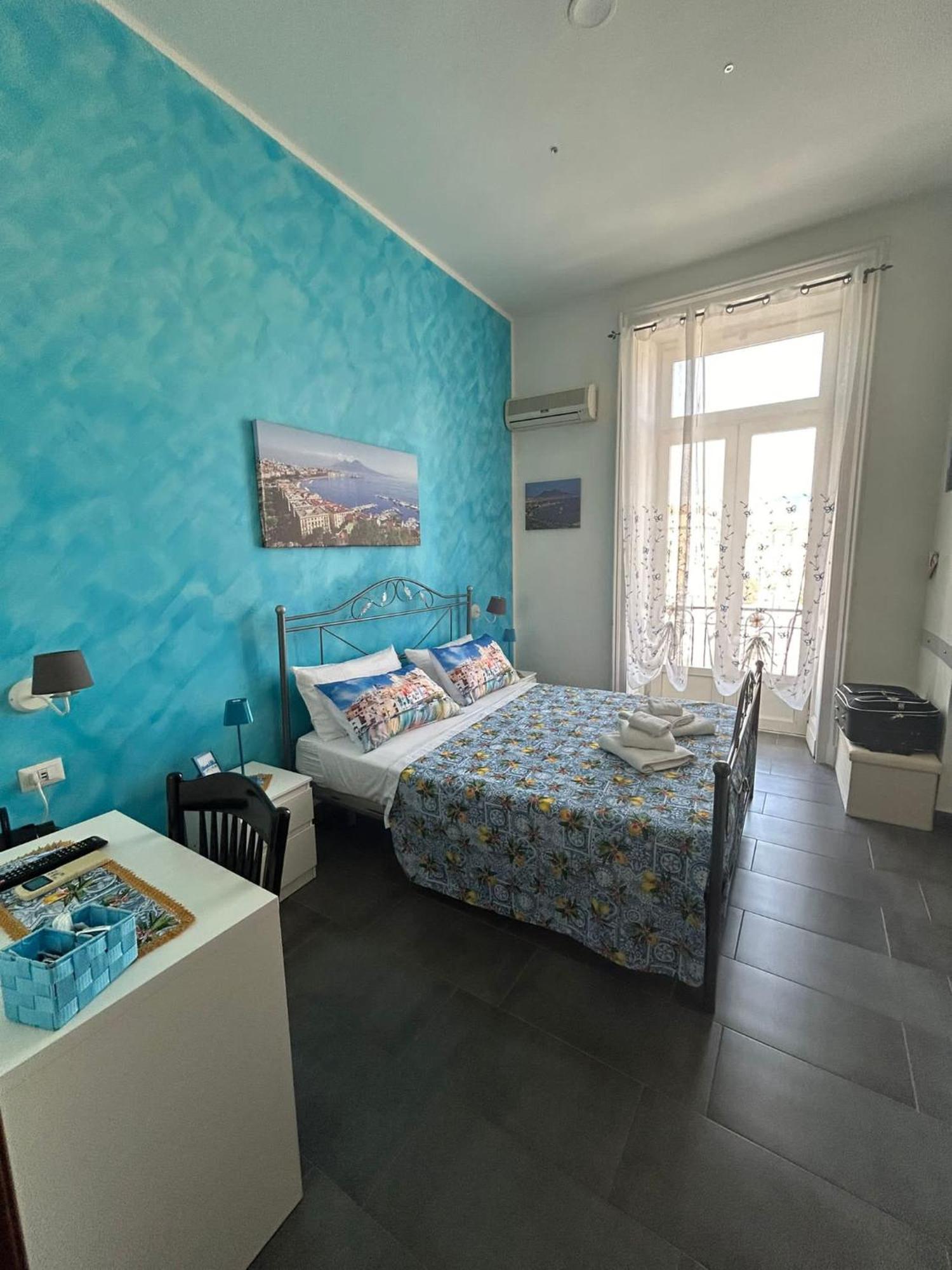 Ale Naples Holiday Luaran gambar